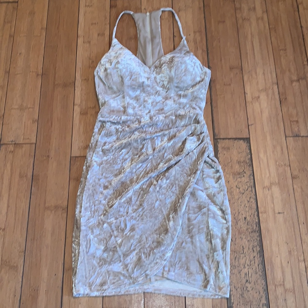 TAN DRESS - Picture 2 of 4